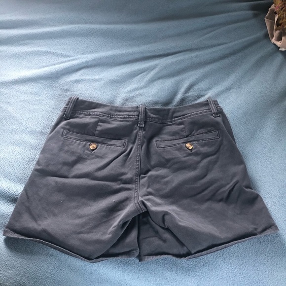 American Eagle Midi Shorts Size 6 - Picture 2 of 4